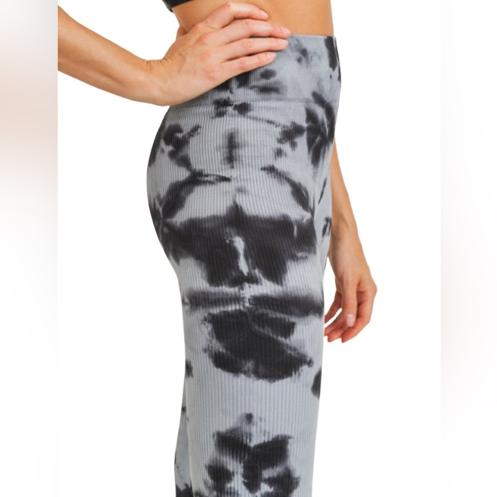 Mono B Smokescreen Tie-Dye Ribbed Seamless Highwaist Leggings Small